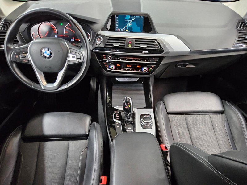 BMW X3 xDrive20i automatik Advantage • Full LED — 5
