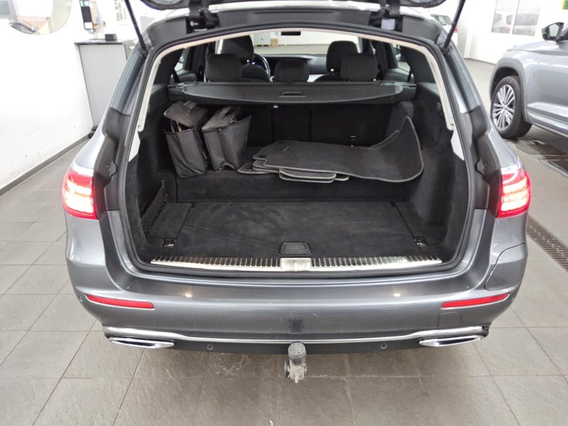 Mercedes-Benz E 300 de karavan automatik Avantgarde • 360° kamera • LED — 12