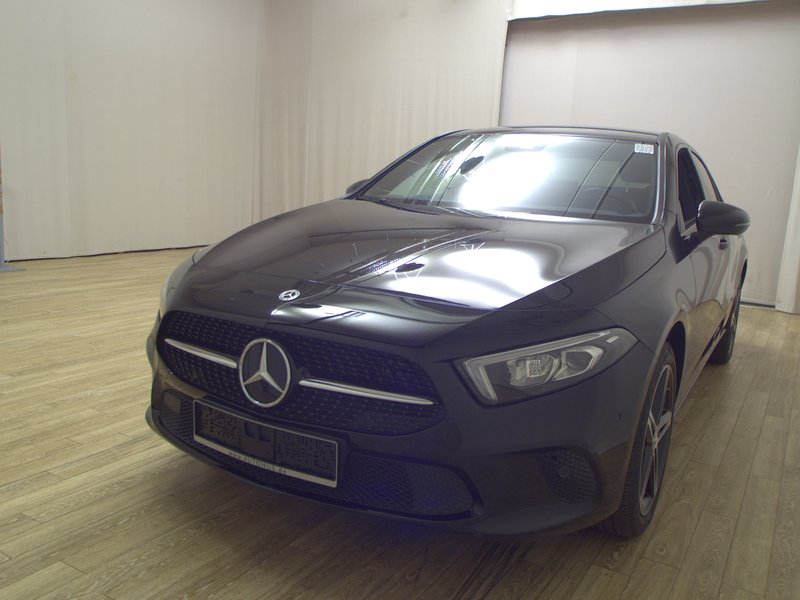 Mercedes-Benz A 250 e Progressive automatik • Full LED • digitalni instrumenti — 2