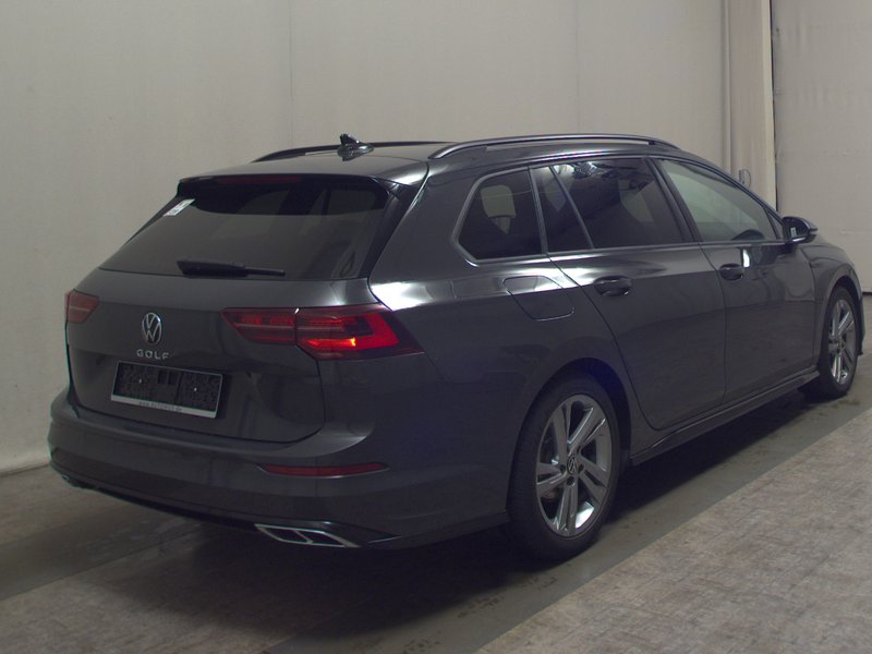 Volkswagen Golf 8 Variant 2.0 TDI R-Line automatik • bežično punjenje • Full LED — 4