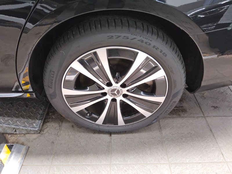 Mercedes-Benz E 300 de karavan automatik Avantgarde • panorama • ACC — 11