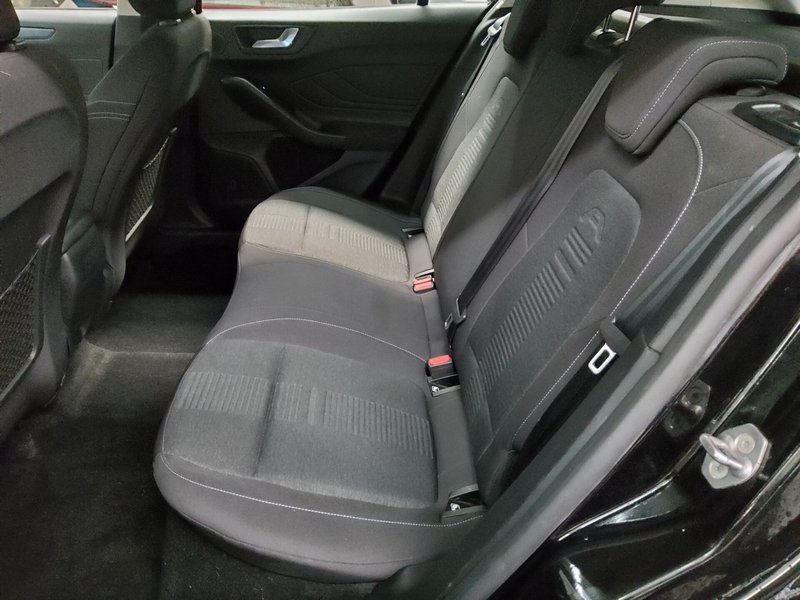 Ford Focus Turnier 1.5 EcoBlue Active automatik • LED • navigacija — 13