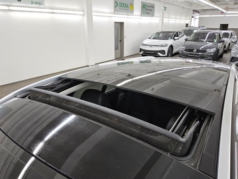 Mercedes-Benz C 220 d karavan automatik • panorama • HUD — 11