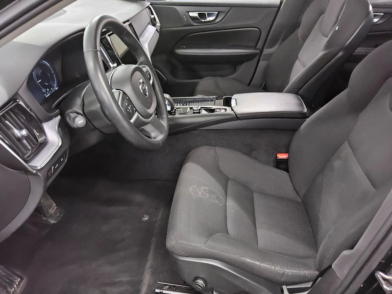 Volvo V60 T6 AWD Inscription automatik • AHK • Full LED — 9