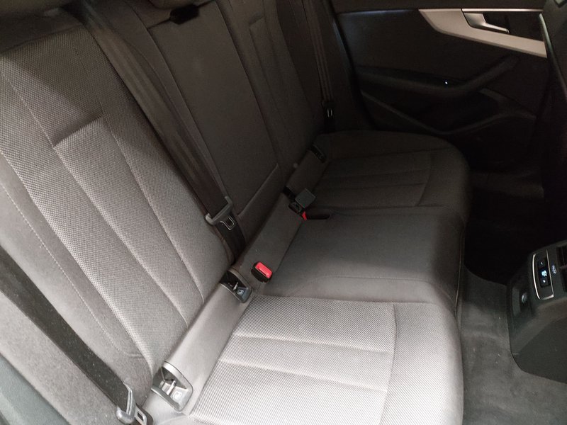 Audi A4 Avant 35 TDI • LED • sjedala s memorijom — 12