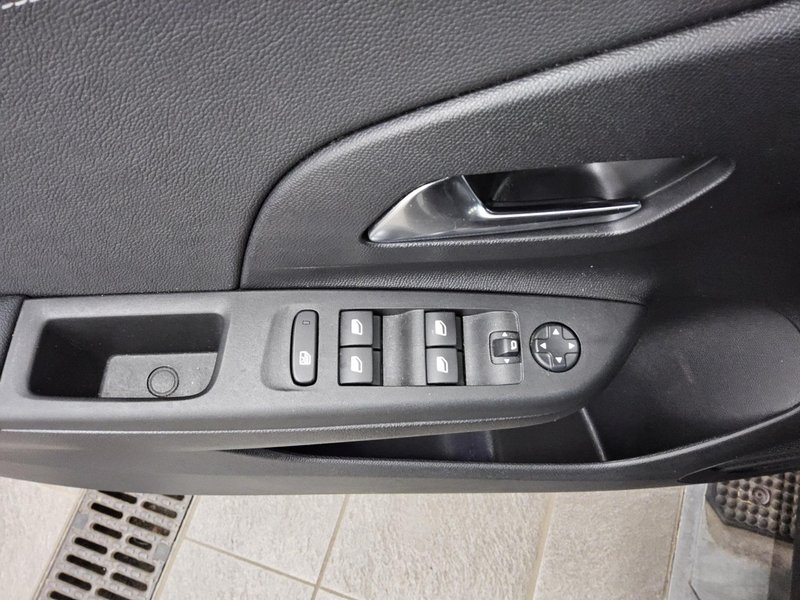 Opel Corsa 1.2 Turbo Elegance • LED • digitalni instrumenti — 10
