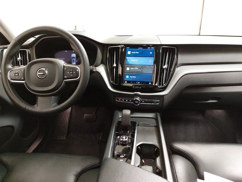 Volvo XC60 B4 Momentum Pro automatik • 360° kamera — 18