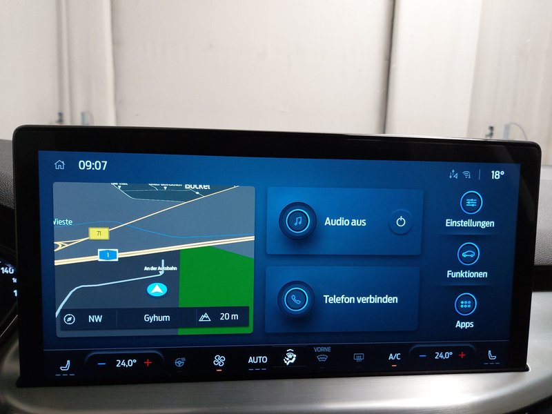 Ford Focus Turnier Titanium automatik • ACC • LED — 18