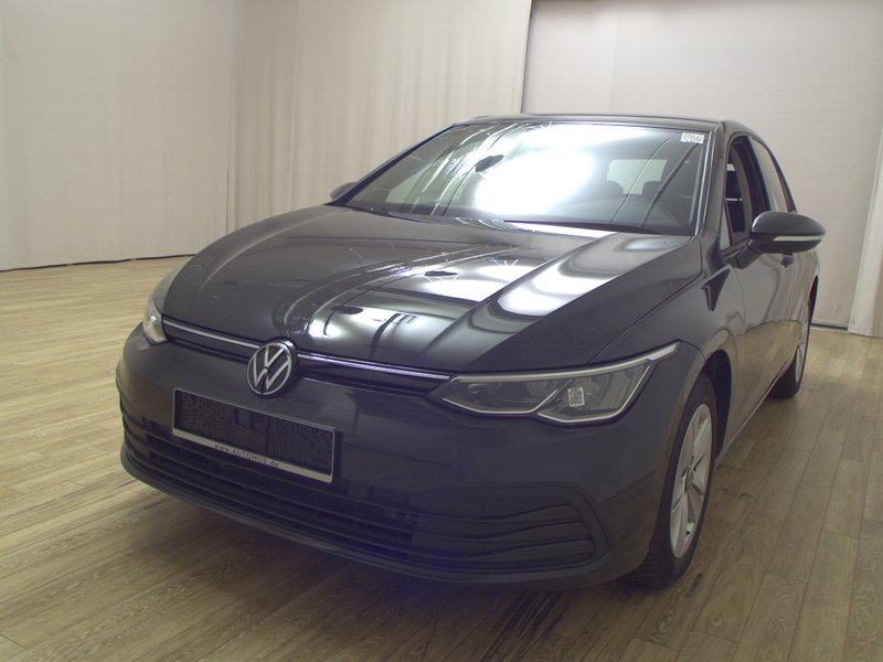 Volkswagen Golf 2.0 TDI automatik Life • ACC • LED — 2
