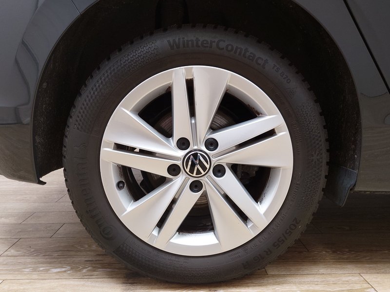 Volkswagen Golf 2.0 TDI automatik Life • ACC • LED — 8
