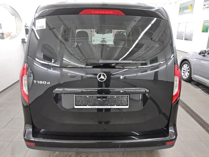 Mercedes-Benz T 180 d automatik — 10