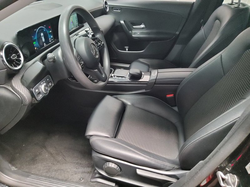 Mercedes-Benz CLA 250 e Shooting Brake automatik • LED • digitalni instrumenti — 9
