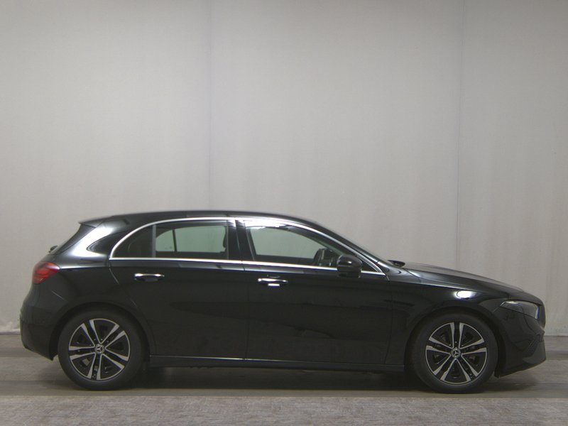 Mercedes-Benz A 200 d automatik Progressive • ACC • Full LED