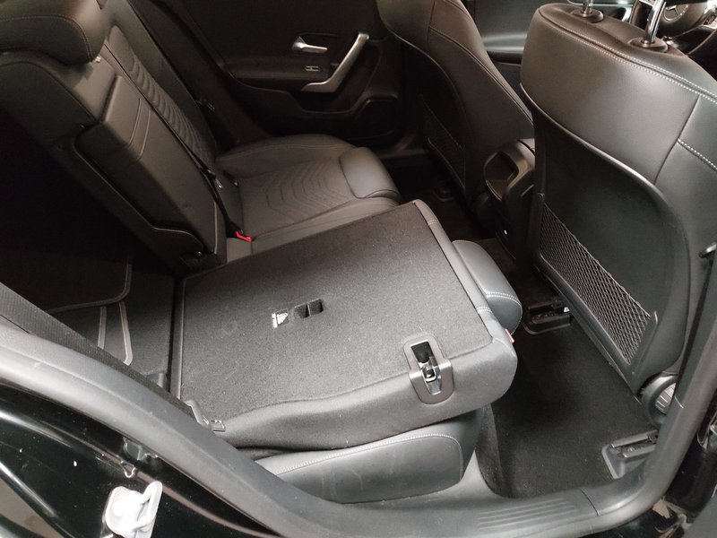 Mercedes-Benz A 200 d automatik Progressive • ACC • Full LED — 11