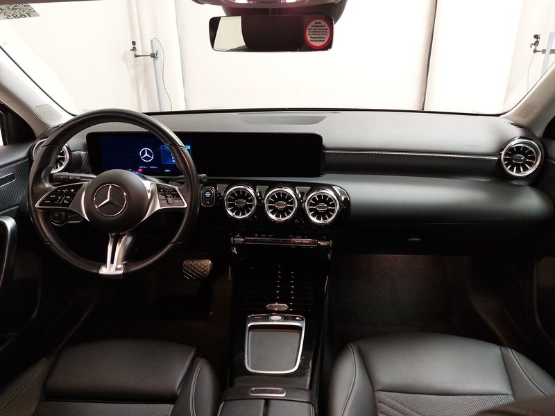 Mercedes-Benz A 200 d automatik Progressive • ACC • Full LED — 16