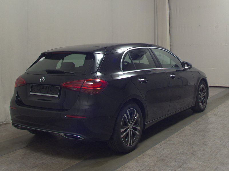 Mercedes-Benz A 200 d automatik Progressive • ACC • Full LED — 4
