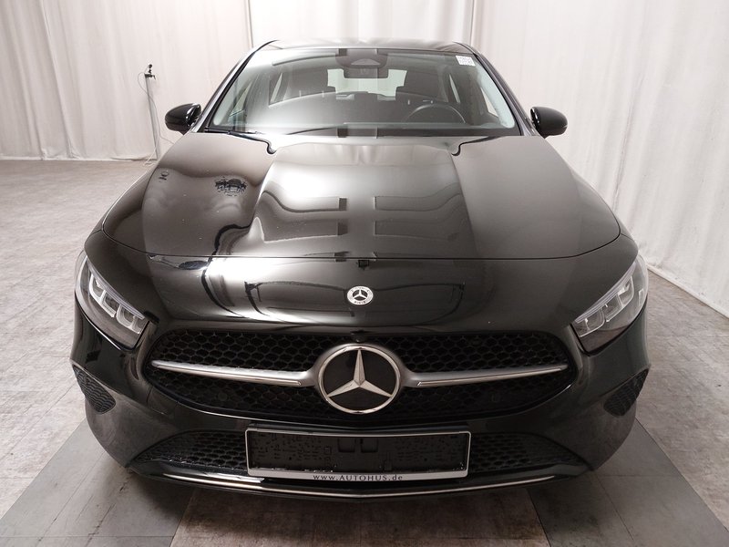 Mercedes-Benz A 200 d automatik Progressive • ACC • Full LED — 9