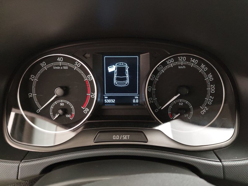 Škoda Fabia 1.0 • AHK — 20