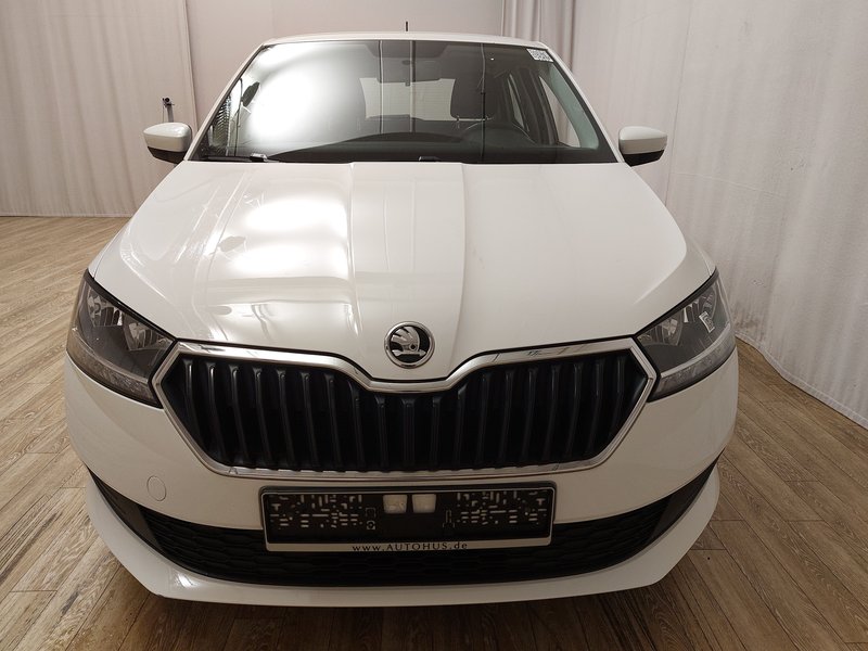 Škoda Fabia 1.0 • AHK — 9