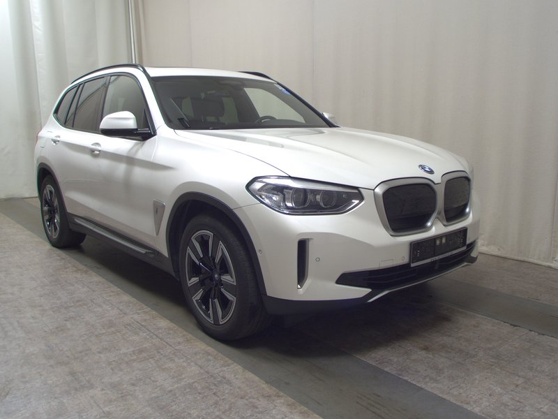 BMW iX3 Inspiring • LED • električna peta vrata — 3