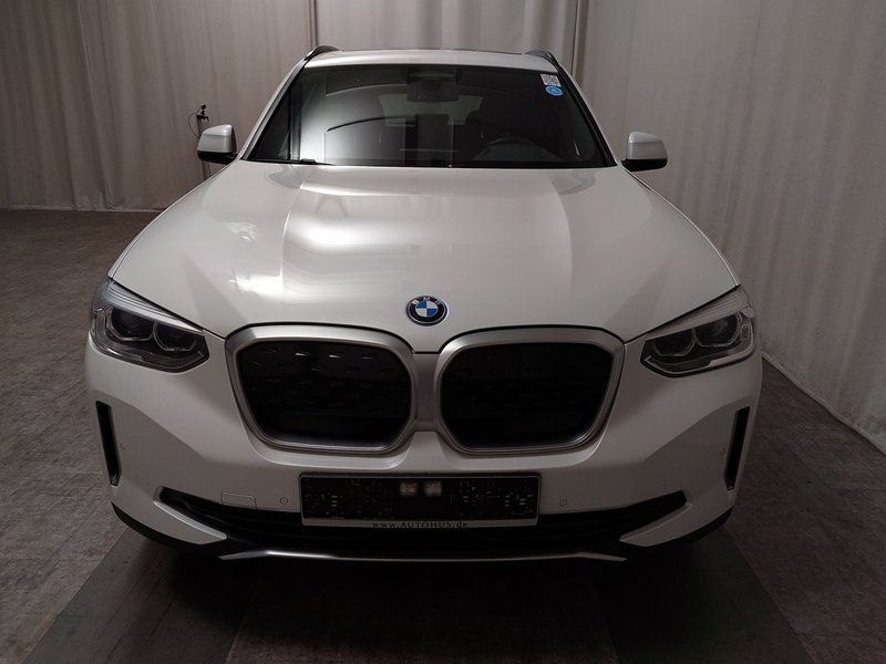 BMW iX3 Inspiring • LED • električna peta vrata — 9
