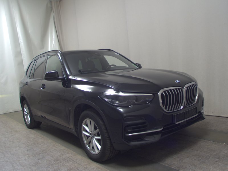 BMW X5 xDrive30d automatik • koža • ACC — 3