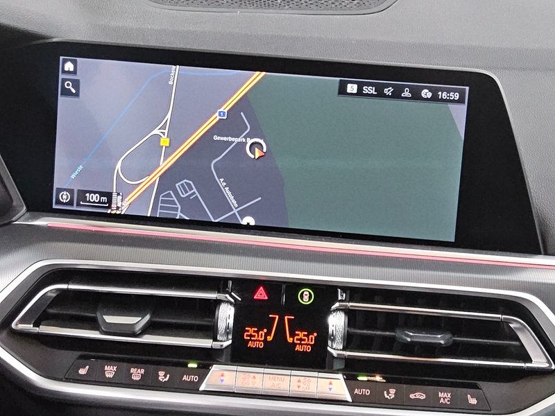 BMW X5 xDrive30d automatik • koža • ACC — 7
