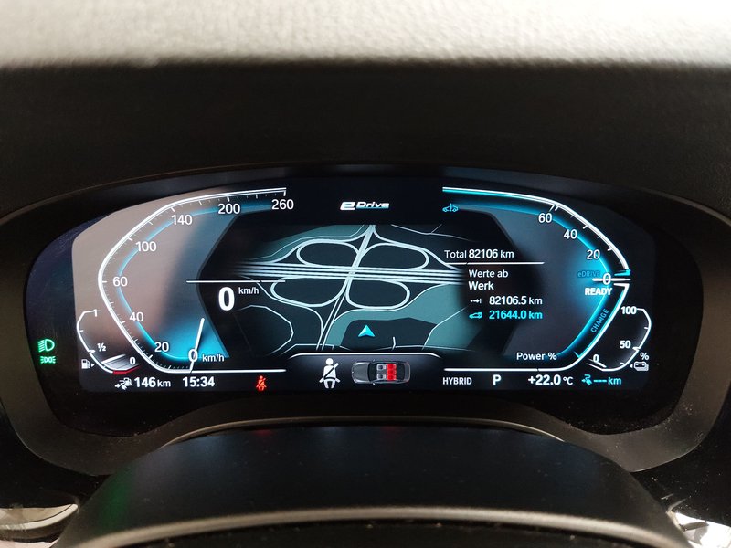 BMW 530e Touring automatik • ACC • električna vrata prtljažnika — 23