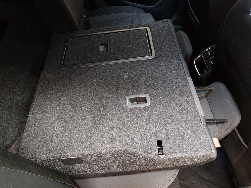 Škoda Octavia Combi 2.0 TDI automatik Style • HUD • Full LED — 11
