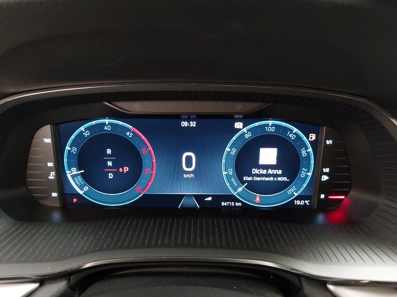 Škoda Octavia Combi 2.0 TDI automatik Style • HUD • Full LED — 22