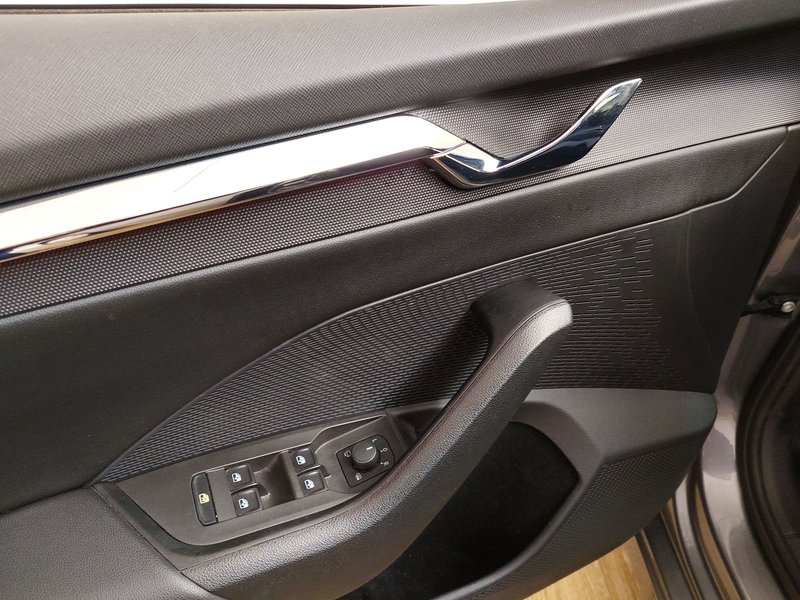 Škoda Octavia Combi 2.0 TDI automatik Style • HUD • Full LED — 5
