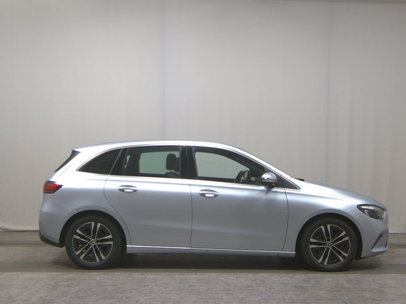 Mercedes-Benz B 200 d Progressive automatik • el. vrata prtljažnika • LED
