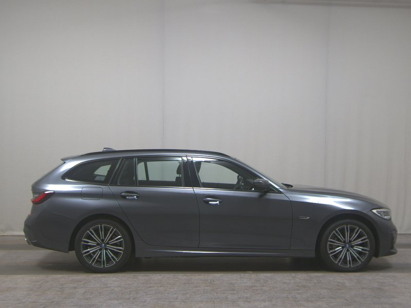 BMW 330e Touring automatik M Sport • HUD • Laser LED