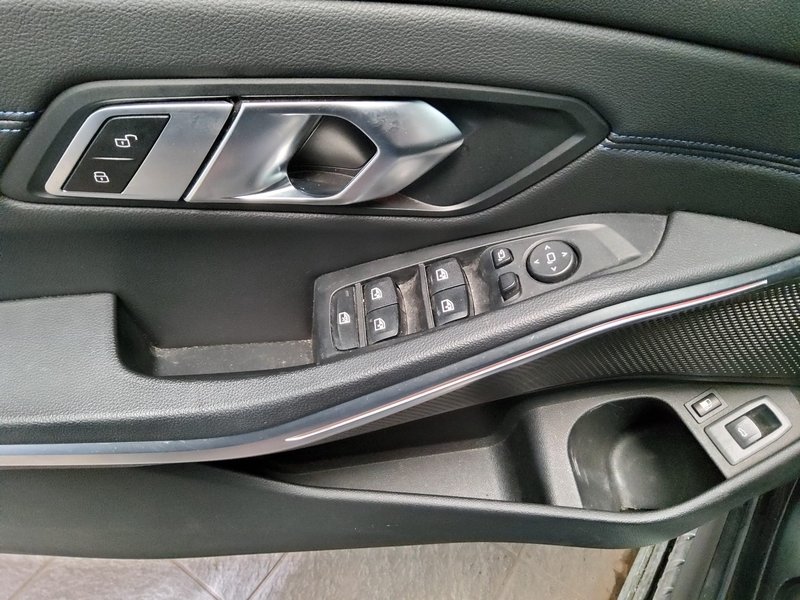 BMW 330e Touring automatik M Sport • HUD • Laser LED — 10