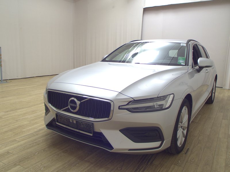 Volvo V60 B4 D automatik Momentum • električna peta vrata • LED — 2