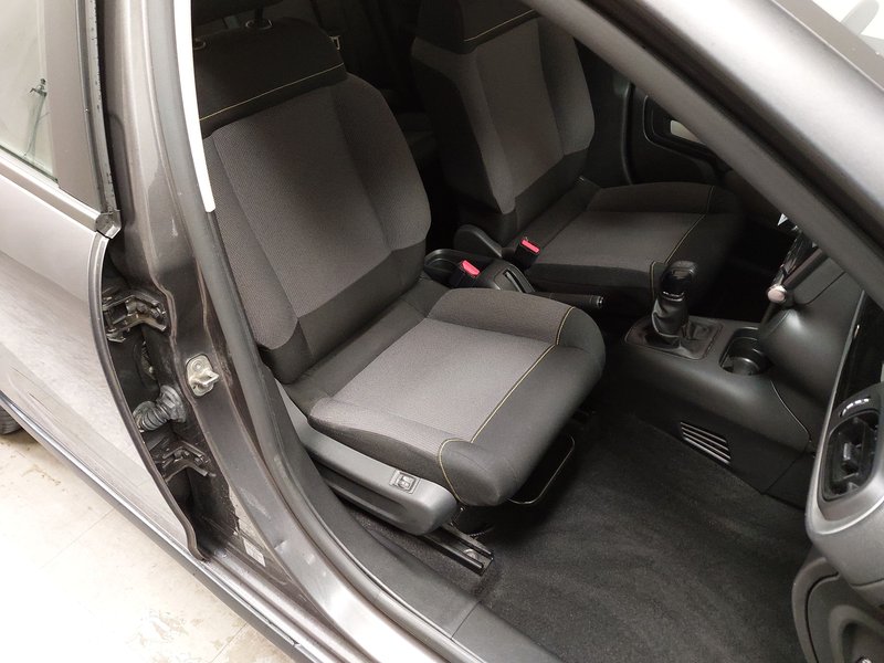 Citroën C3 1.2 PureTech Feel • Full LED • Podgrijavanje sjedala — 10