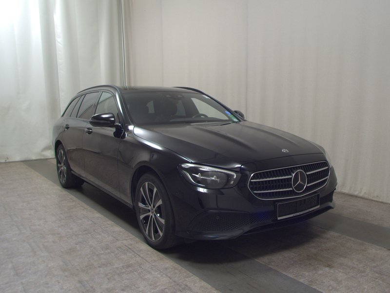 Mercedes-Benz E 300 e karavan automatik Avantgarde • panorama • ACC — 3