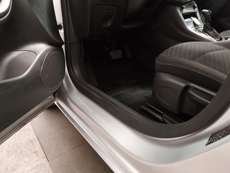 Opel Astra ST 1.5 D Edition automatik • Full LED • navigacija — 7