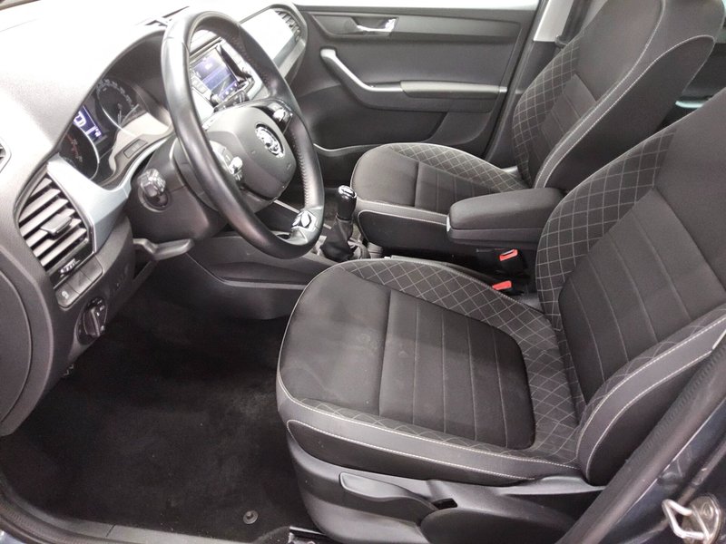 Škoda Fabia Kombi 1.0 TSI Ambition — 8
