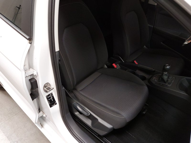 SEAT Ibiza 1.0 TSI Style • Full LED • ACC — 10