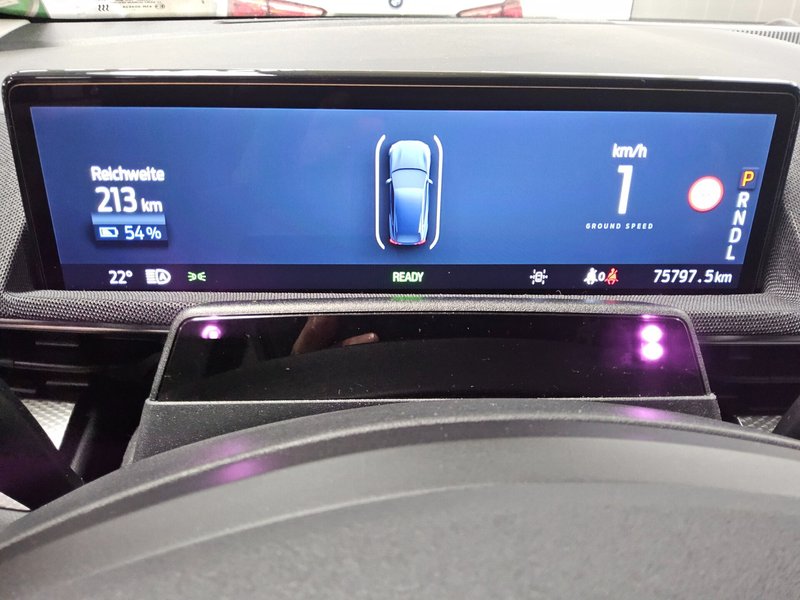 Ford Mustang Mach-E • 360° kamera • električna peta vrata — 8