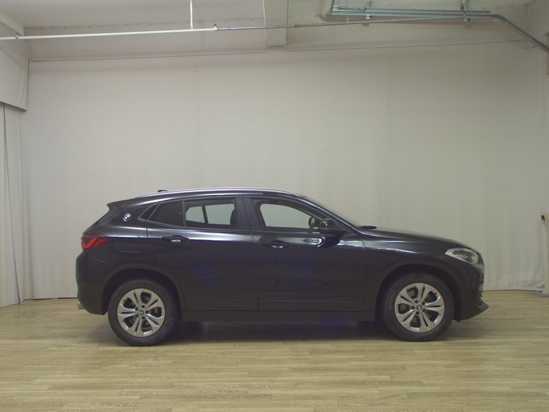 BMW X2 xDrive20d automatik Advantage • ACC • el. peta vrata