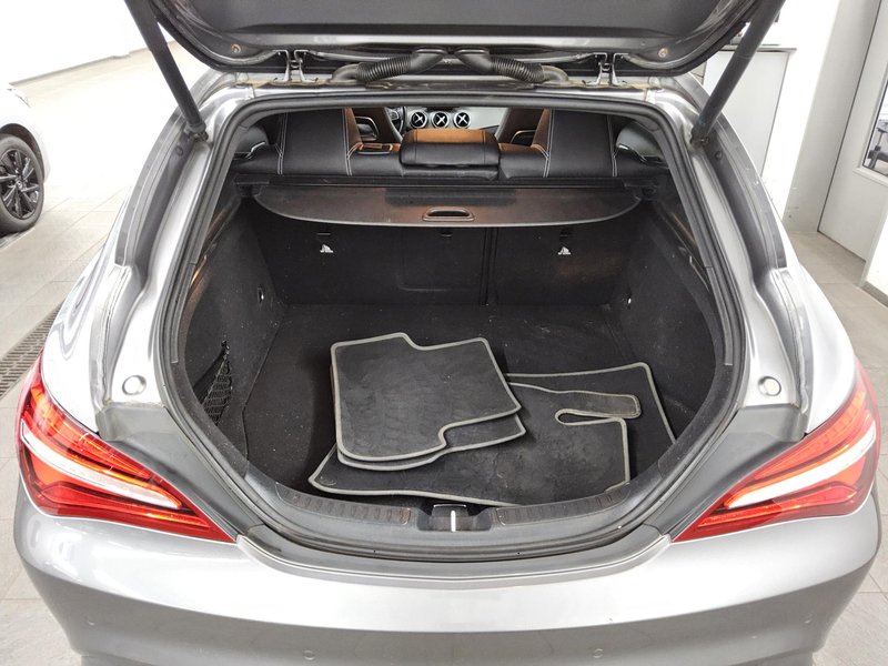 Mercedes-Benz CLA 220 Shooting Brake 4MATIC automatik Urban • LED — 11