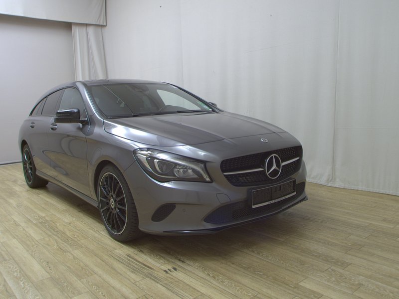 Mercedes-Benz CLA 220 Shooting Brake 4MATIC automatik Urban • LED — 3
