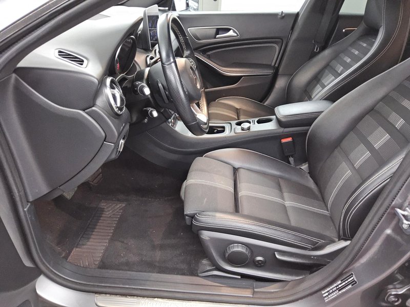 Mercedes-Benz CLA 220 Shooting Brake 4MATIC automatik Urban • LED — 8