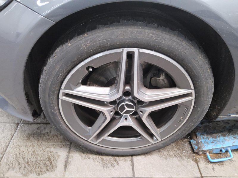 Mercedes-Benz C 300 automatik Avantgarde • panorama • 360° kamera — 10
