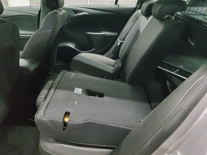 Opel Astra ST 1.5 D Edition • AHK • Full LED — 12