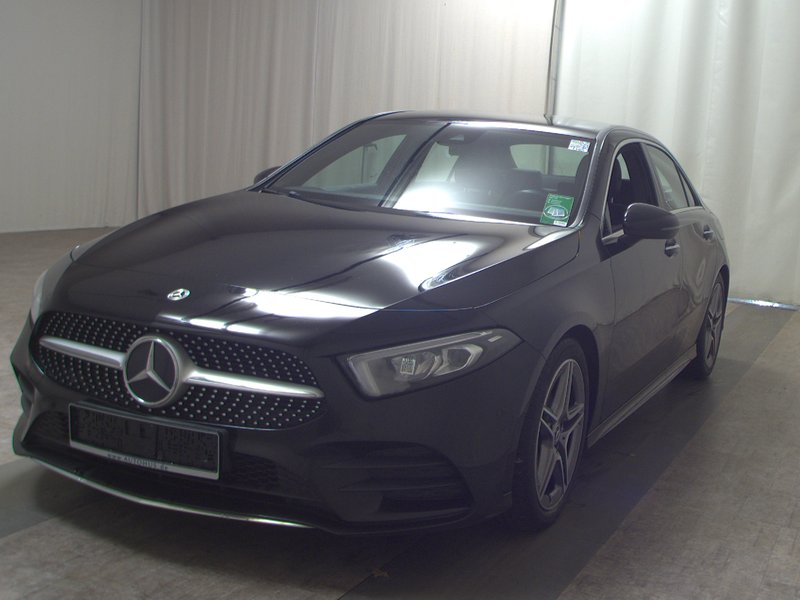 Mercedes-Benz A 200 automatik AMG Line • LED • digitalni instrumenti — 2
