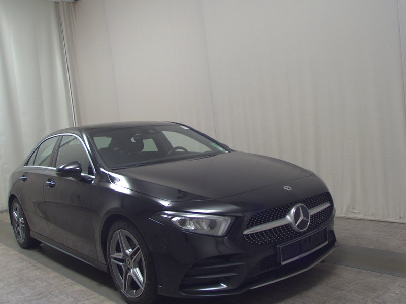 Mercedes-Benz A 200 automatik AMG Line • LED • digitalni instrumenti — 3