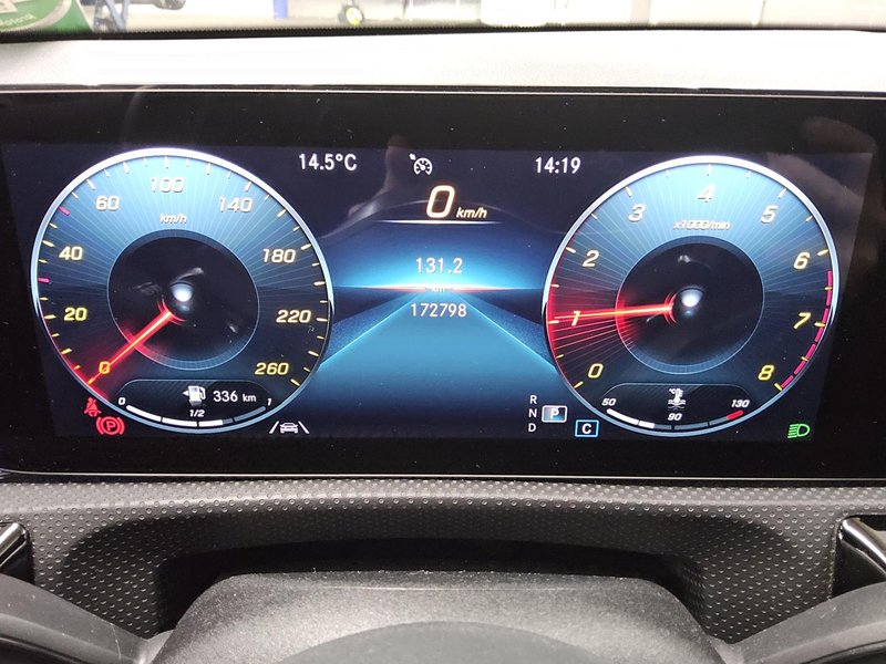 Mercedes-Benz A 200 automatik AMG Line • LED • digitalni instrumenti — 8